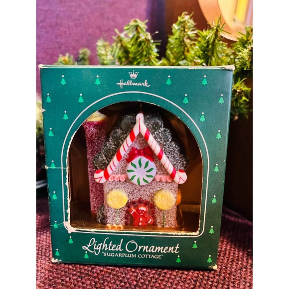 Vintage Hallmark lighted ornament, sugarplum cottage, 1984 - Picture 3 of 6